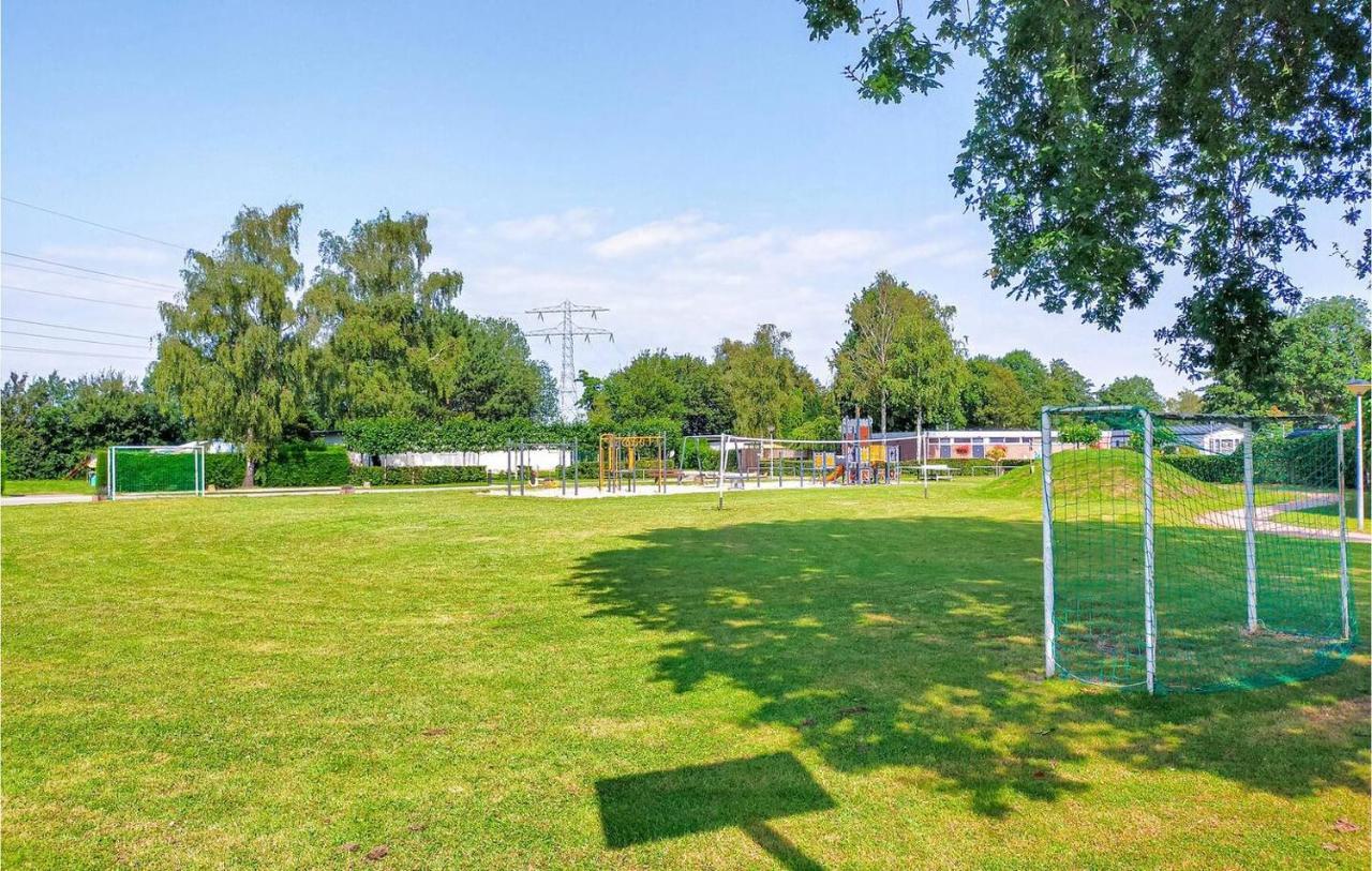 Stelle Maris, Nice Place In Heinkenszand, 2 Bedrooms, Outdoor Swimming Pool, Wifi Smart Tv And Privacy Bagian luar foto